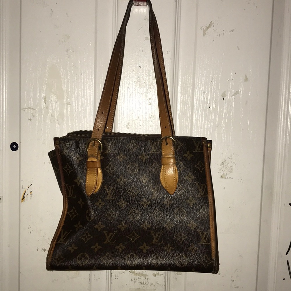 Louis Vuitton purse